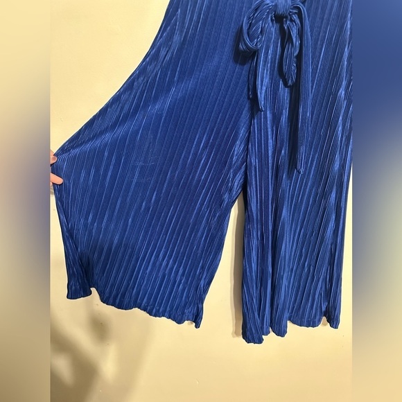 Anthro Maeve Pleated Sonata Jumpsuit Size 8 Blue - Picture 6 of 11